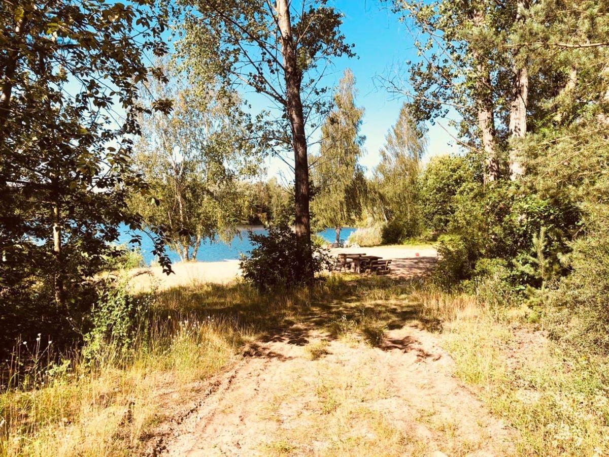 GroßostheimWohnen-Auf-Zeit-Am-See别墅 外观 照片